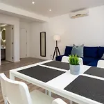 Bright & Charming 1bdr W/ Pool By Lovelystay וילהמורה